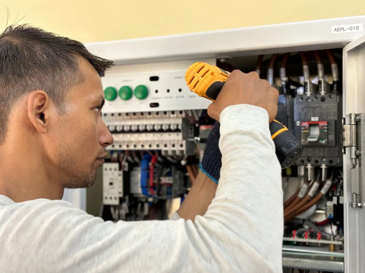 Travaux d'électricité et réseaux